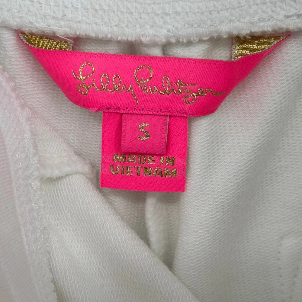 Lilly Pulitzer Trysta Knit Shorts in the signature shade Resort White Size Small - Picture 2 of 9